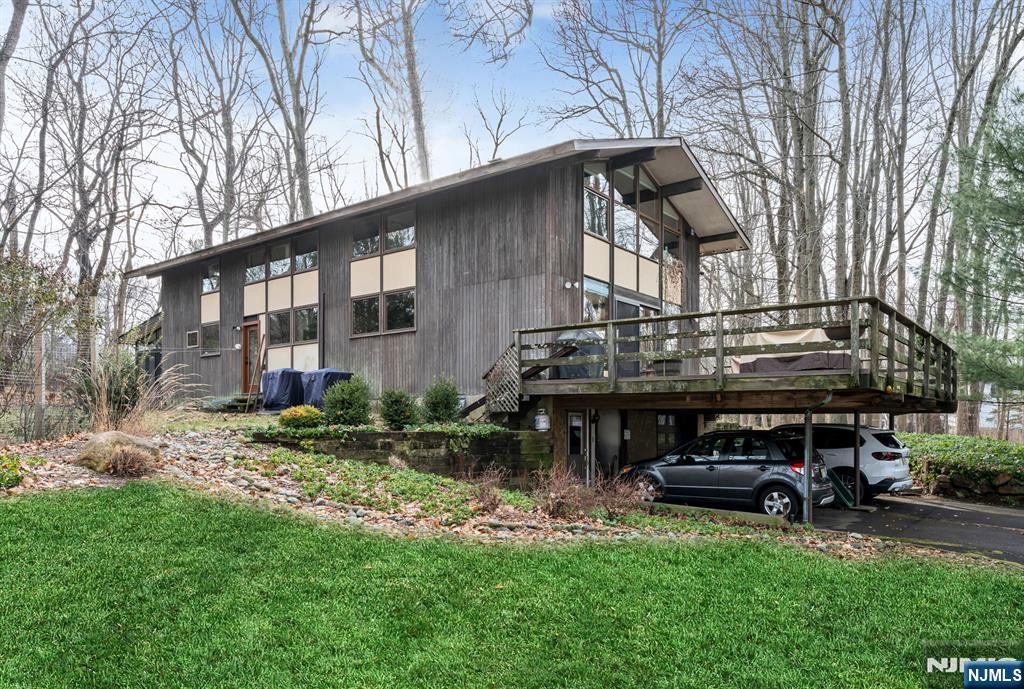 155 Hickory Lane, Closter, NJ, 07624