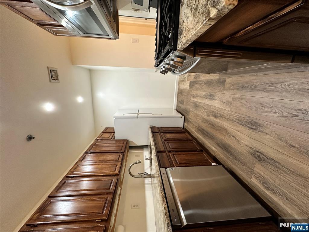 Homes for sale in Palisades Park, NJ | 65 Fairview St #3D, Palisades Park, NJ 07650 | MLS# 26000323