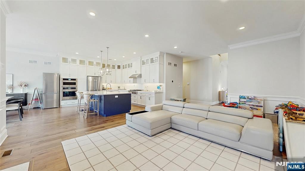 Homes for sale in River Vale, NJ | 7 Saint Andrews Cir, River Vale, NJ 07675 | MLS# 26000329