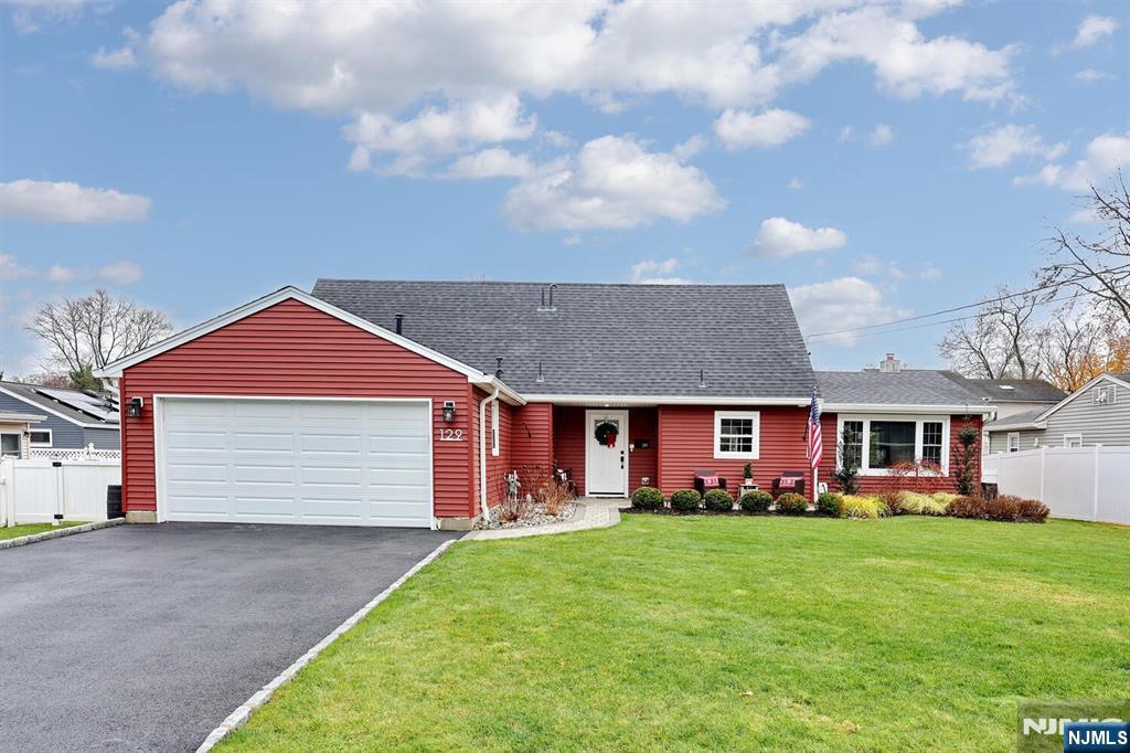 Homes for sale in Emerson, NJ | 129 Sanford Ave, Emerson, NJ 07630 | MLS# 26000338