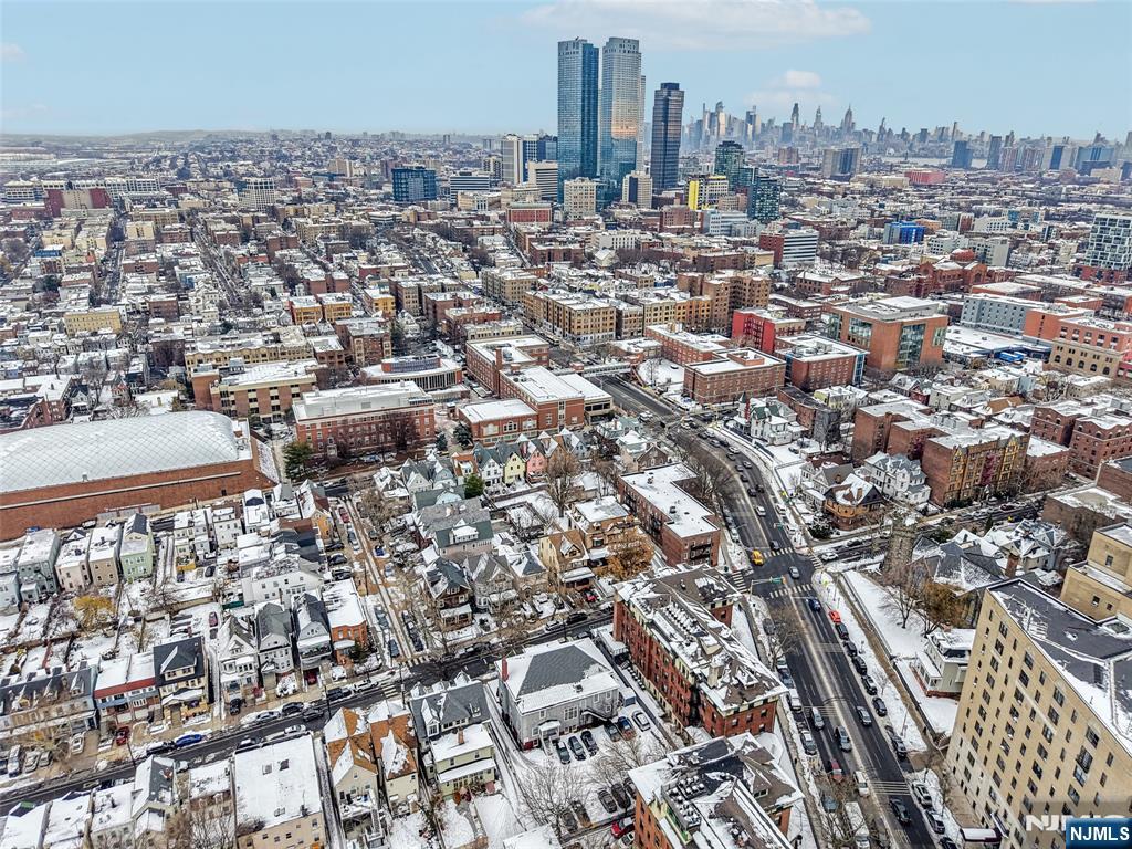 375 Fairmount Avenue — photo 34