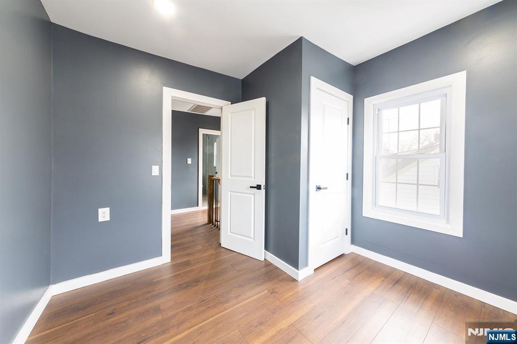 34 Kearney, Lyndhurst, NJ, 07071