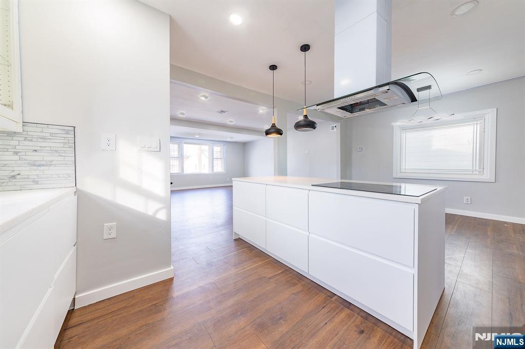 34 Kearney, Lyndhurst, NJ, 07071