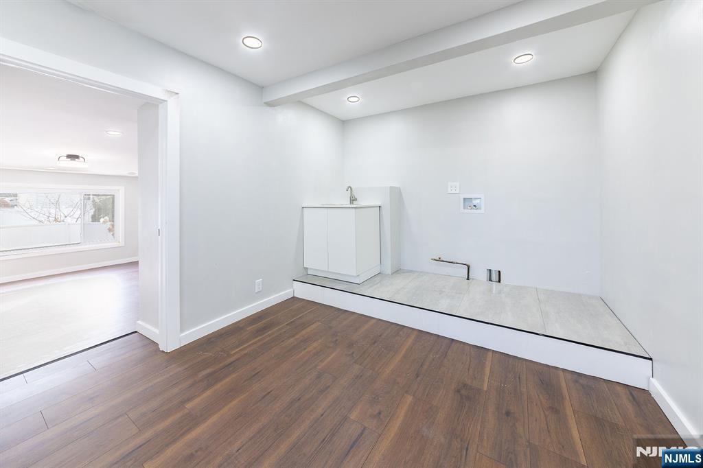 34 Kearney, Lyndhurst, NJ, 07071