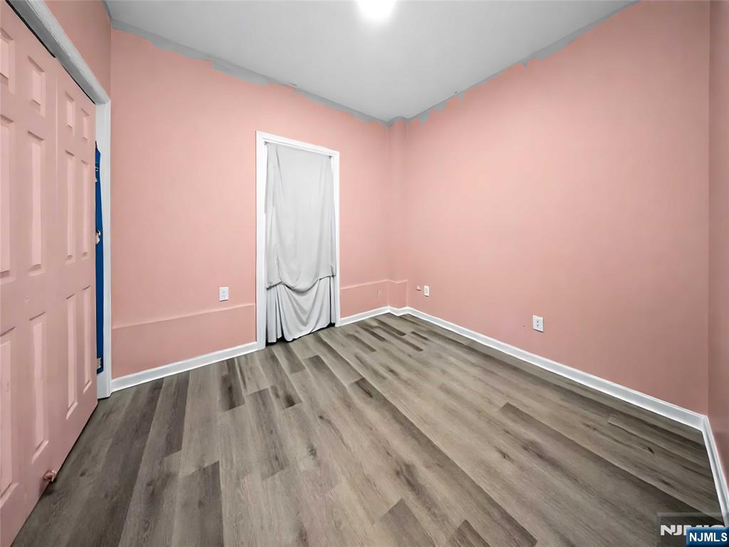 740 E 18th Street - Photo 3