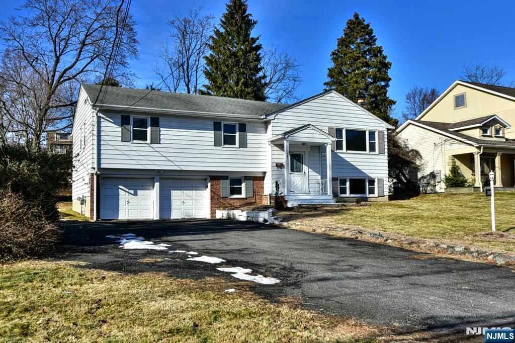 181 Pleasant Valley Way - Photo 1