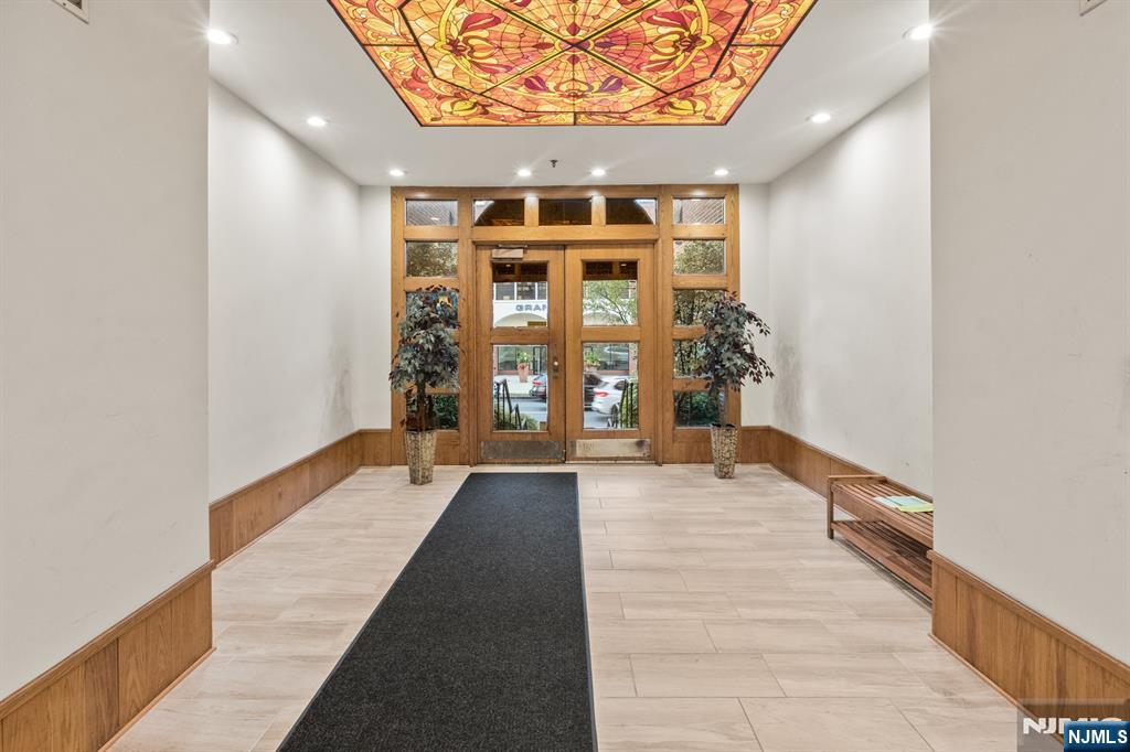 109 Grand Avenue 1A - Photo 2