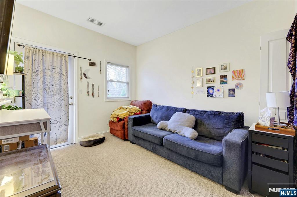 520 Victor Street #8