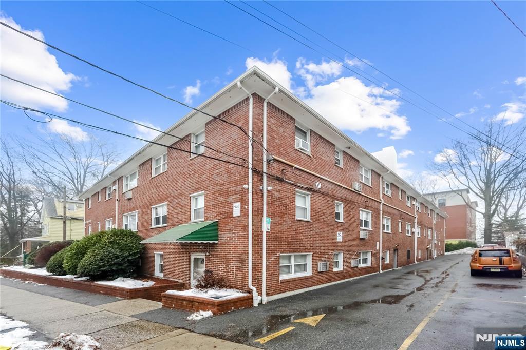 201 Oakdene Place C00E2 - Photo 4