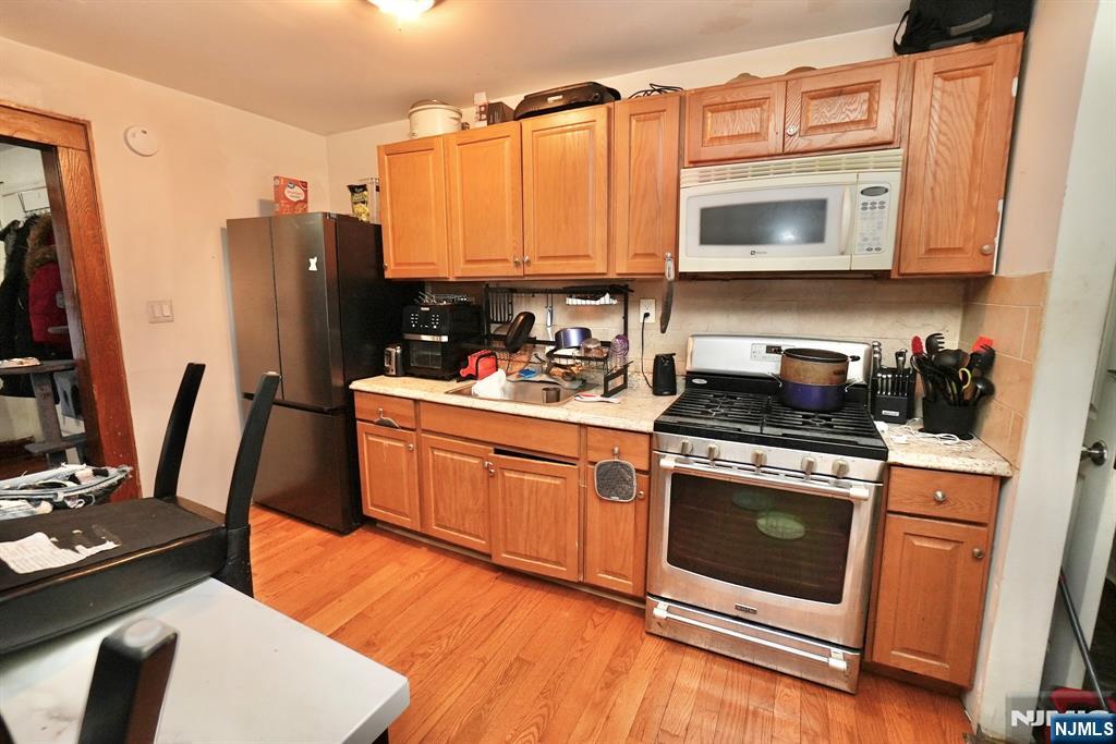 425 Dewitt Avenue - Photo 5