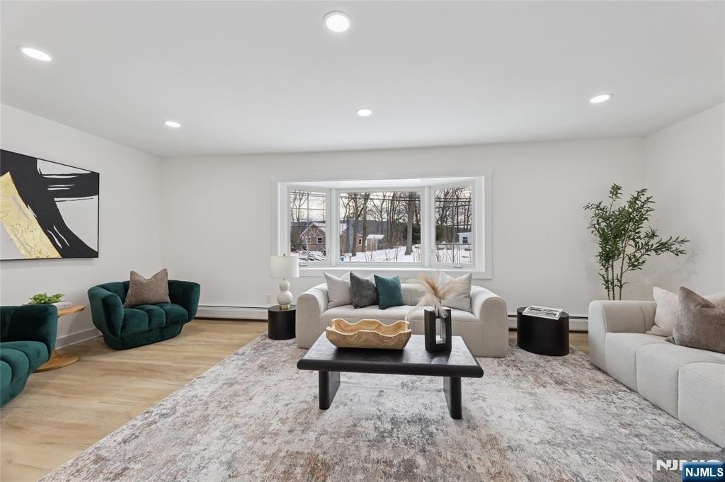 512 N Lake Shore Drive - Photo 2