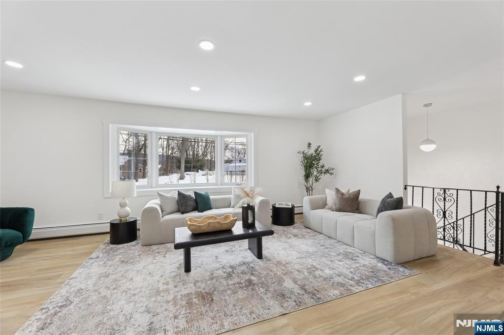 512 N Lake Shore Drive - Photo 3