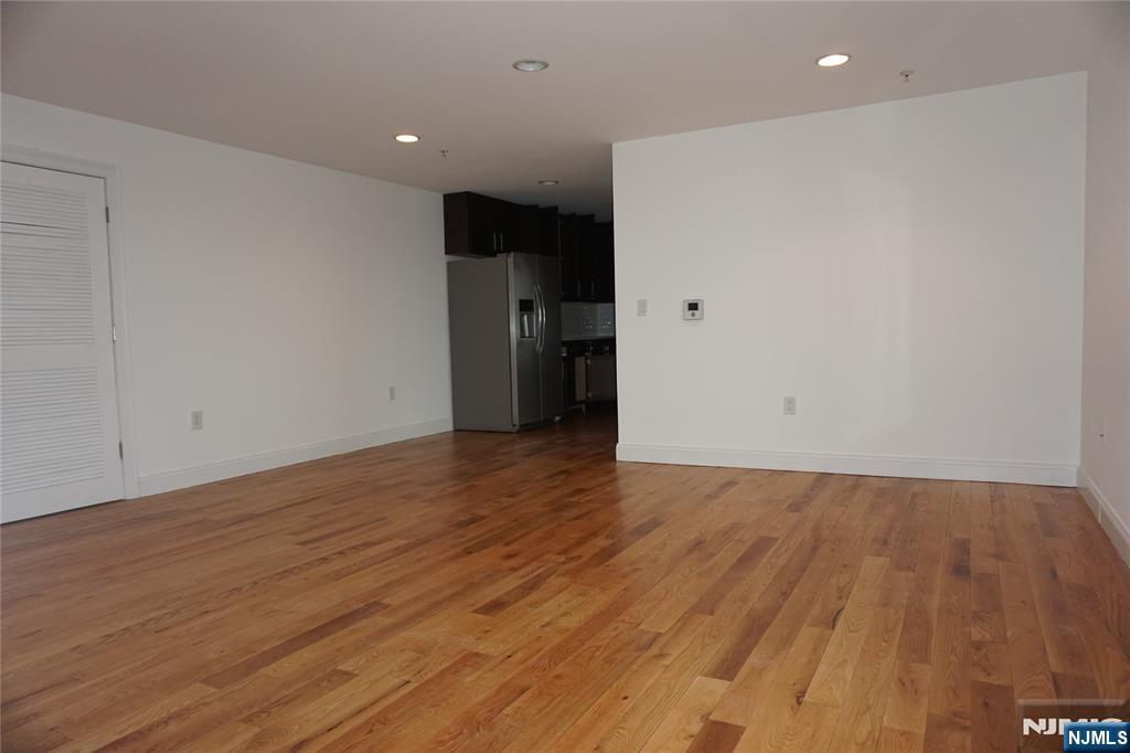 315 7th Street 504 - Photo 5