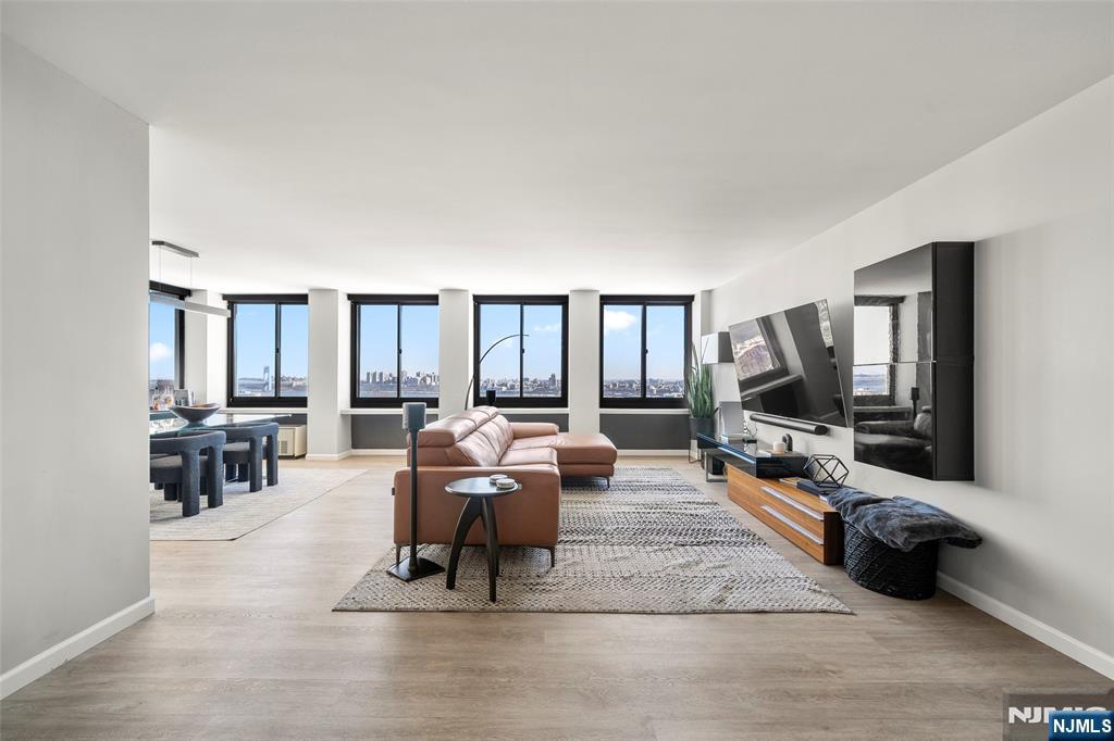 300 Winston Drive 609 - Photo 4