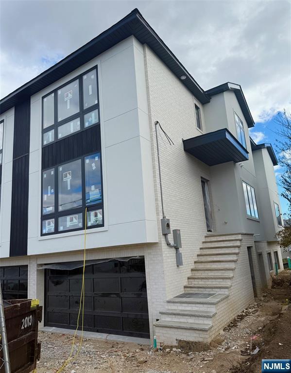 332 12th Street B - Photo 3