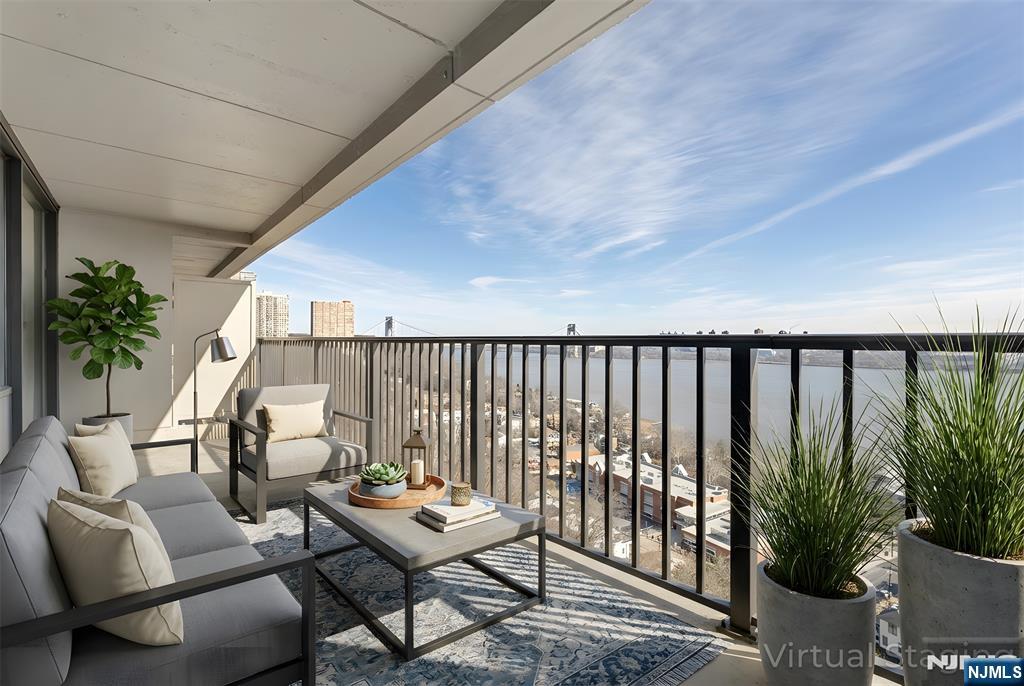 3 Horizon Rd #1004, Fort Lee, NJ 07024