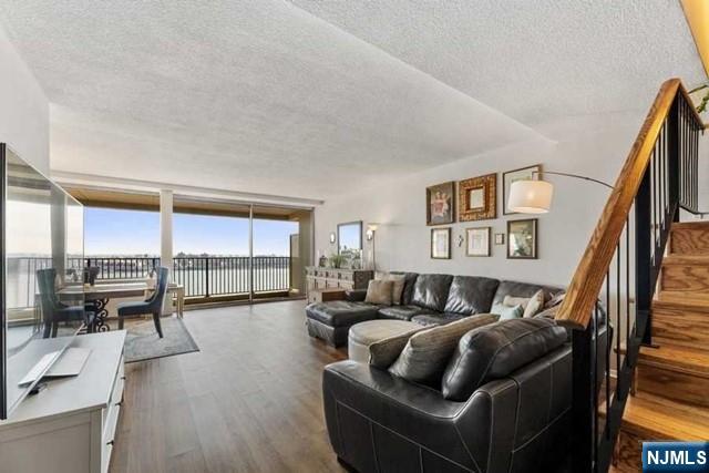 3 Horizon Road #1004