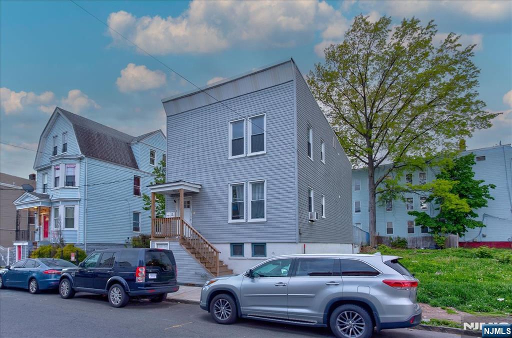 229 21st Street - Photo 2