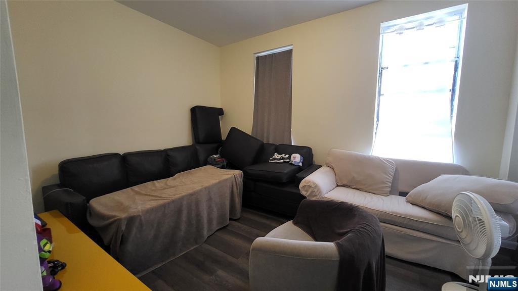 1506 Summit Avenue - Photo 4