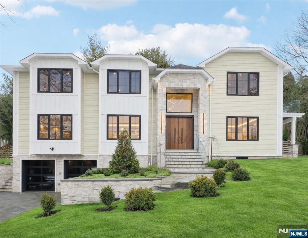 25 Macarthur Avenue, Closter, NJ, 07624