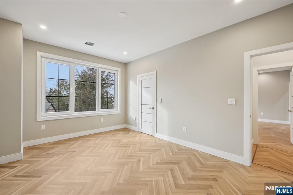 25 Macarthur Avenue, Closter, NJ, 07624