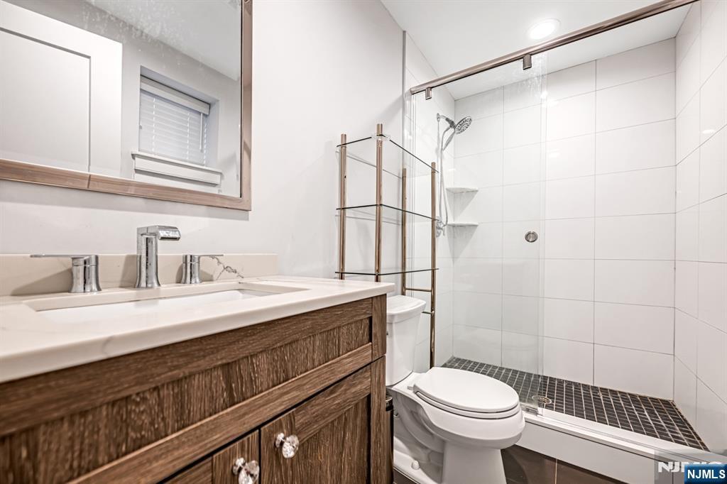 275 14th #B — photo 7