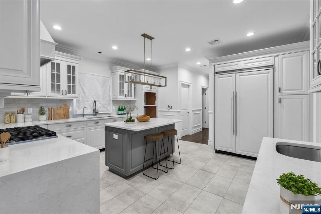 315 Mary Street - Photo 2