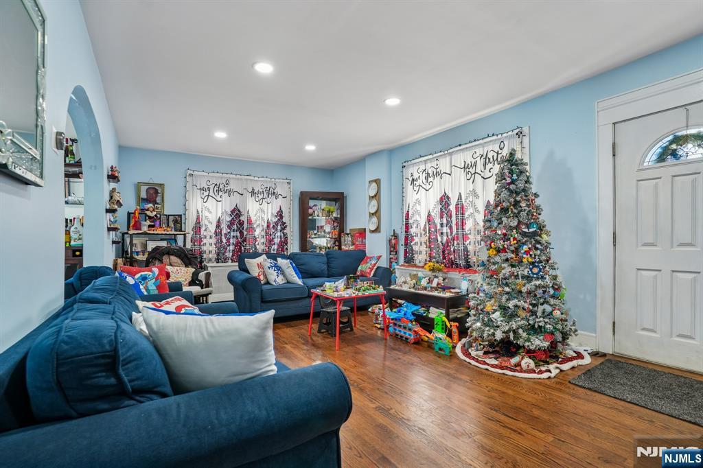 228 Totowa Road - Photo 4