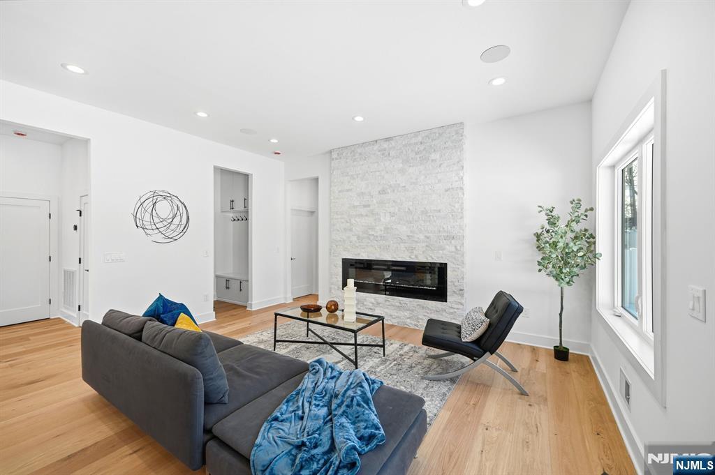 Homes for sale in Livingston, NJ | 7 Royal Ave, Livingston, NJ 07039 | MLS# 26000774