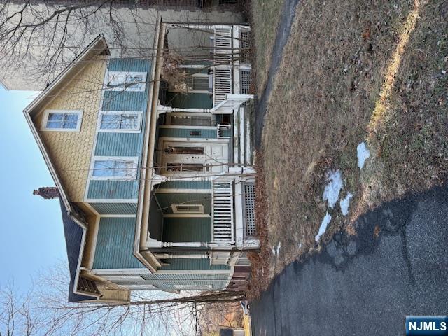 69 N Fullerton Avenue - Photo 1