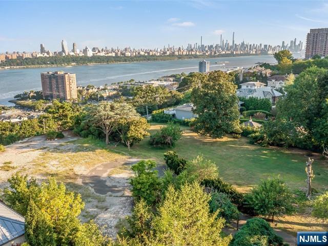 8 Church Court, Closter, NJ, 07624