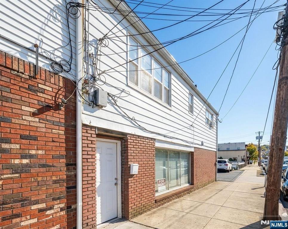 85 Berkshire Avenue - Photo 1