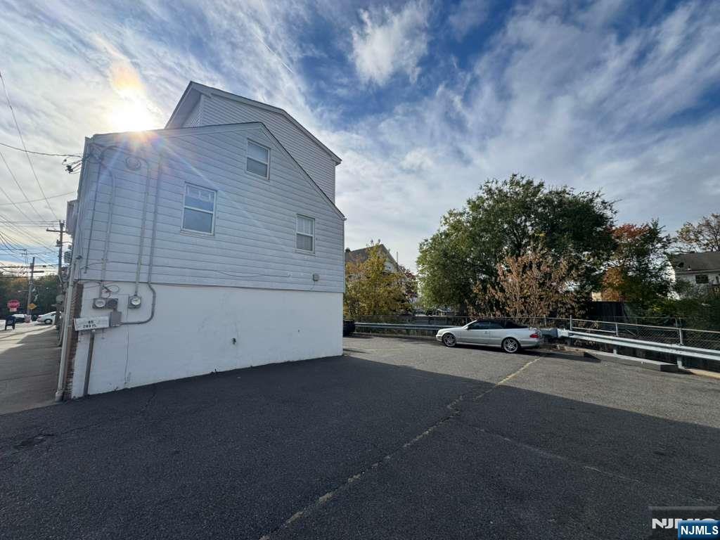 85 Berkshire Avenue - Photo 2