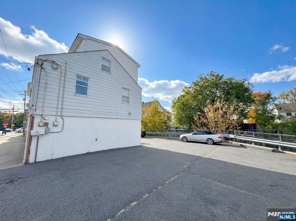 85 Berkshire Avenue - Photo 2