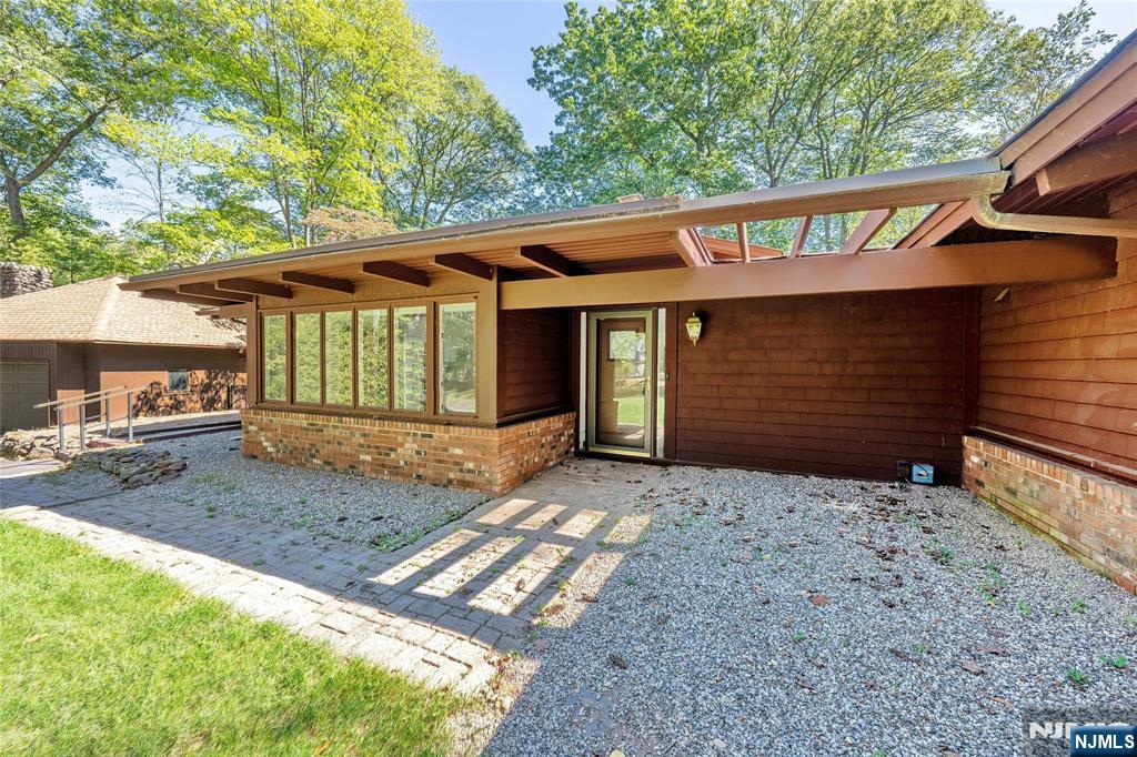 5 Carnot Avenue - Photo 2