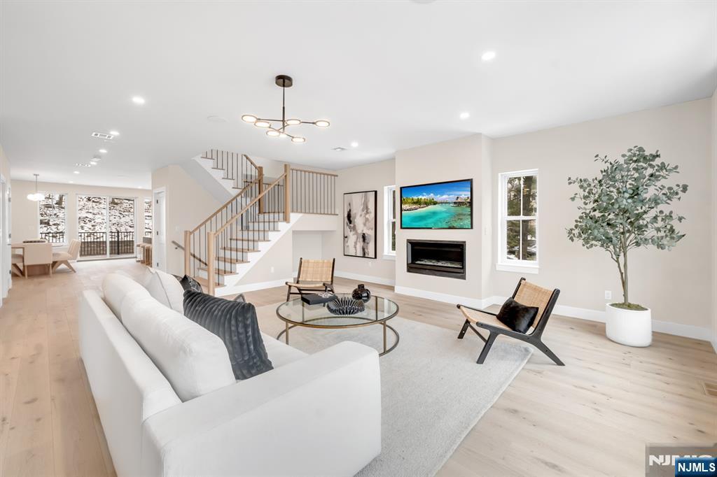 188 Broadway, Woodcliff Lake, NJ, 07677