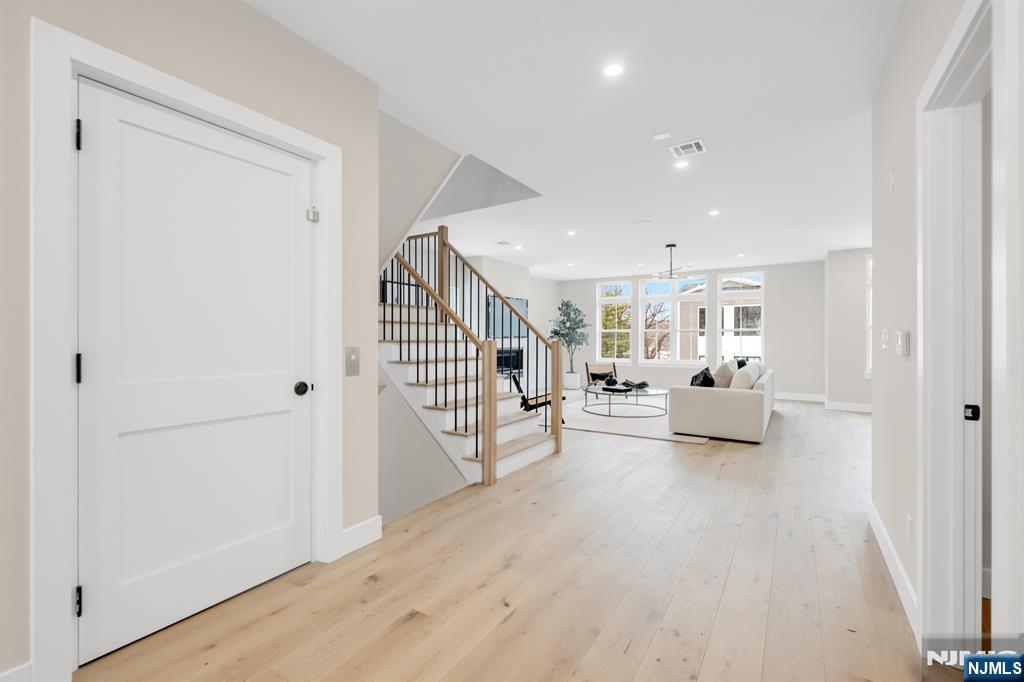 188 Broadway, Woodcliff Lake, NJ, 07677