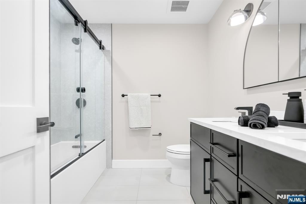 188 Broadway, Woodcliff Lake, NJ, 07677