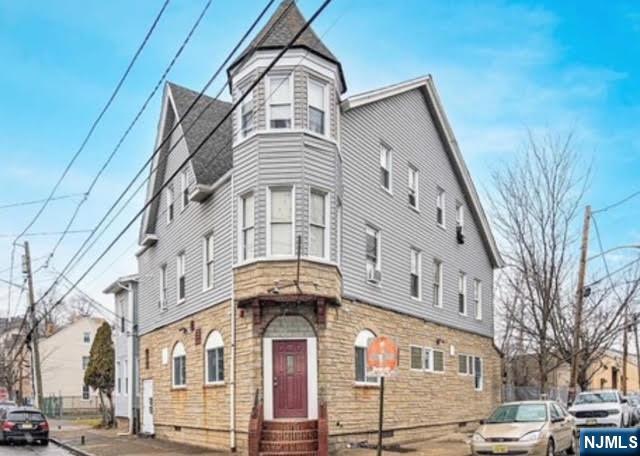 84-88 Jefferson Street - Photo 1