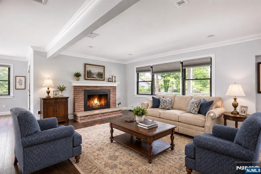 17 Rockaway Valley Road
