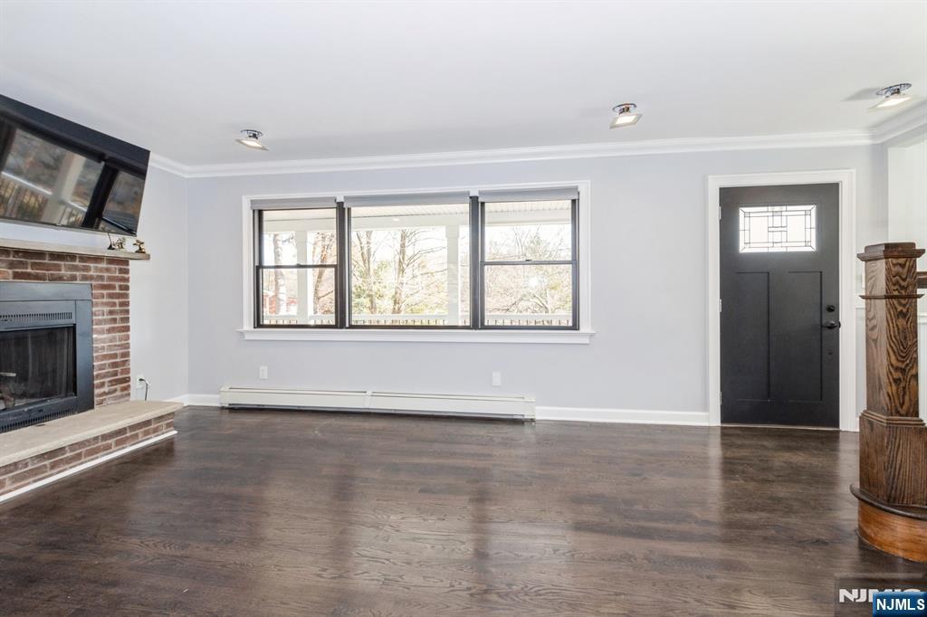 17 Rockaway Valley Road