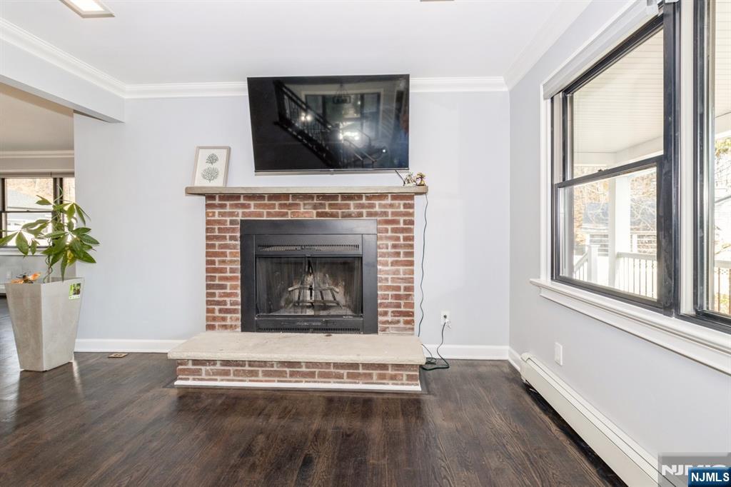 17 Rockaway Valley Road