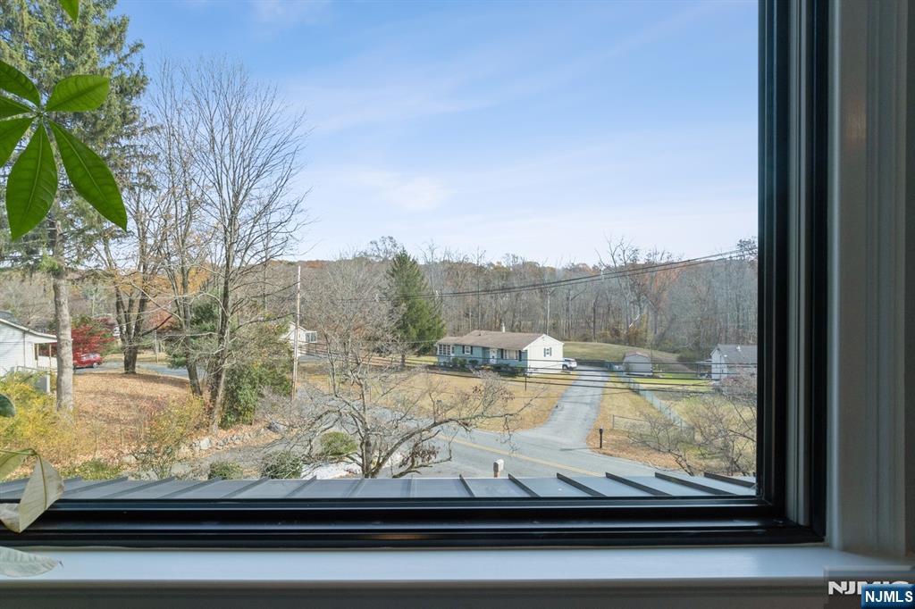 17 Rockaway Valley Road