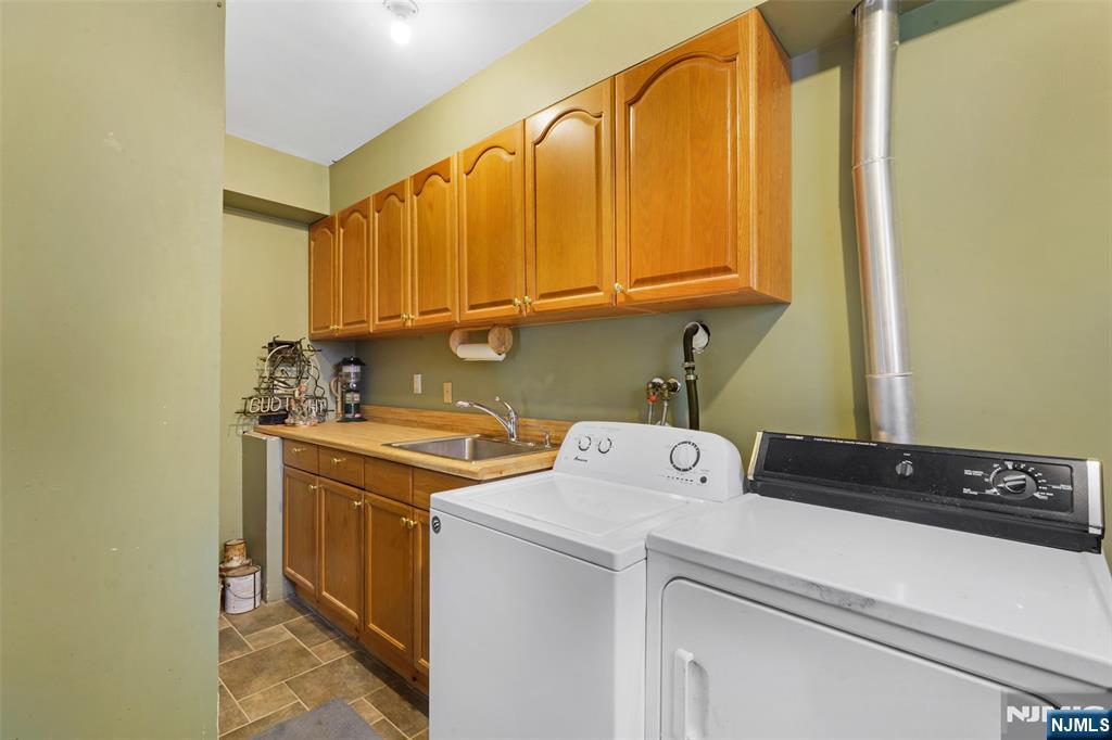 79 Fairfield Avenue, West Caldwell, NJ, 07006