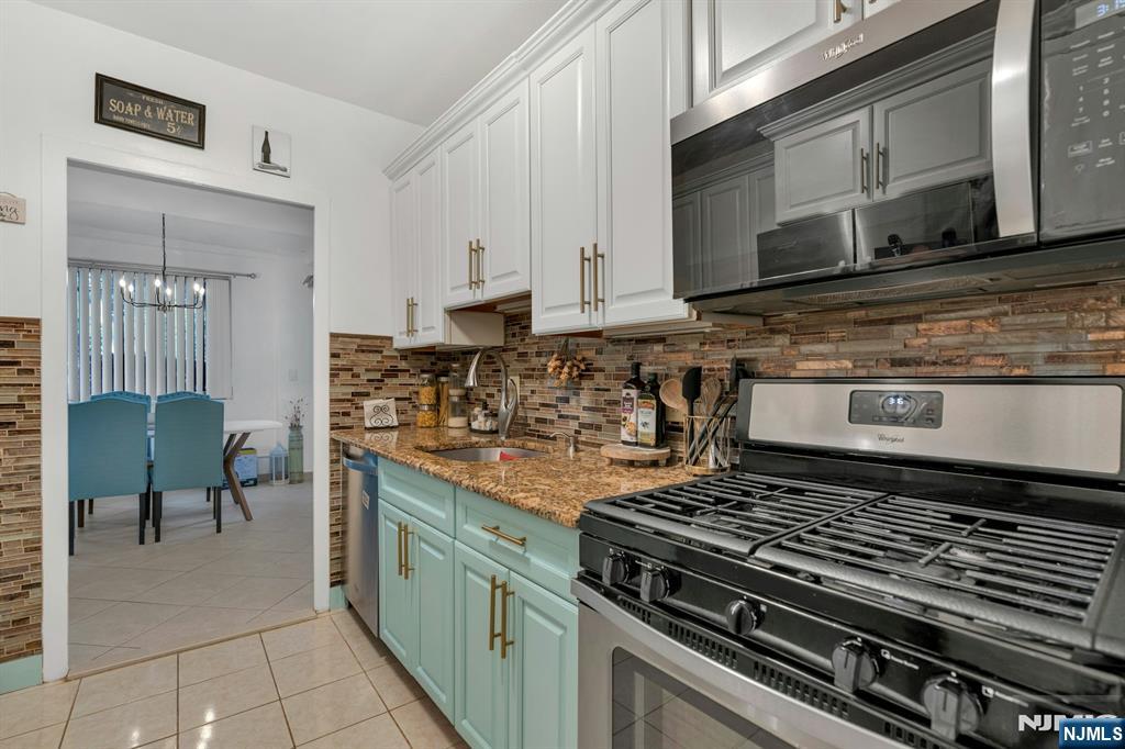 1375 River LG - Photo 11