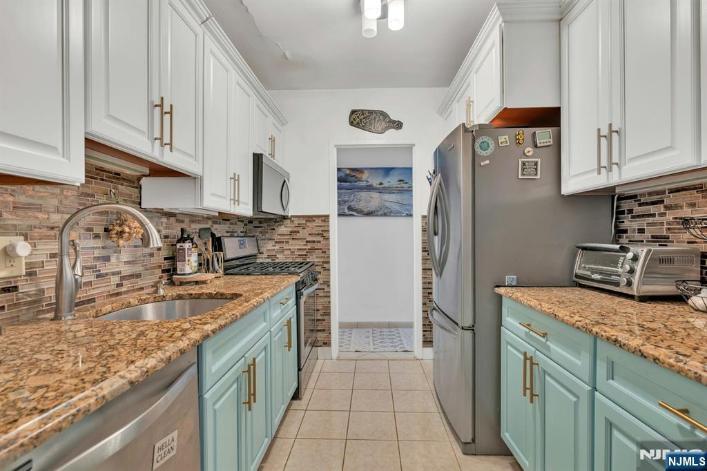 1375 River LG - Photo 9