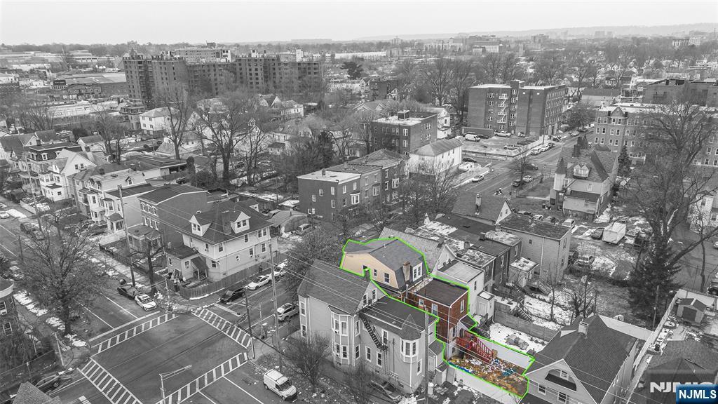 267 6th Avenue - Photo 2