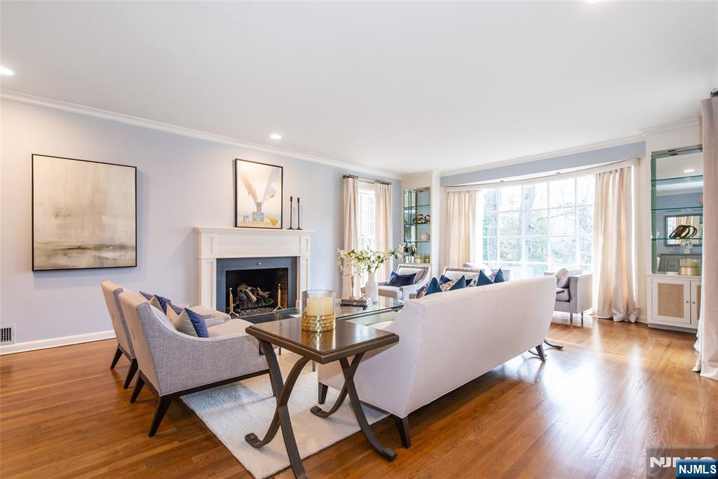 112 Heller Way - Photo 3