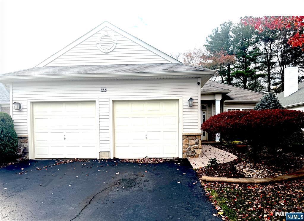 143 Valencia Drive - Photo 1