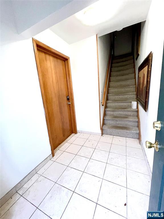 2 Van Valkenburgh Avenue, Bergenfield, NJ, 07621